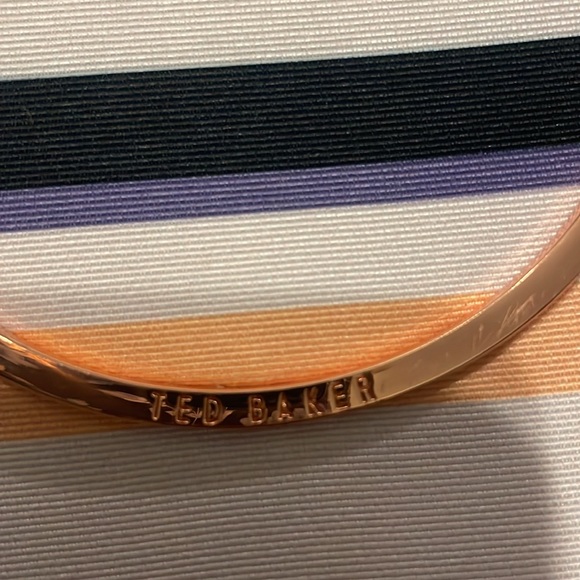 TED BAKER RARE mini trapezoid colorful crossbody with chain!!!UNIQUE - Picture 4 of 8